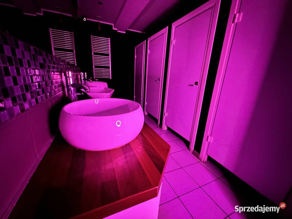 DYSKOTEKAKLUB NOCNY W CENTRUM BARTOSZYC suterena Bartoszyce