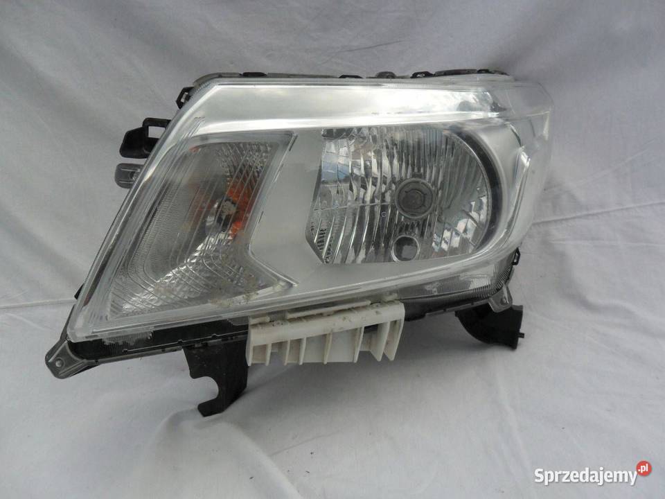 Reflektor Przód strona lewa Nissan Navara D40 Nowy Tomyśl sprzedam