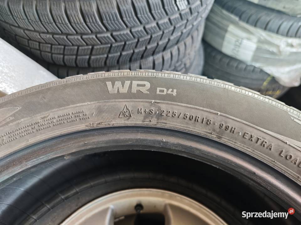 Opony zimowe Nokian 22550r18 Luboń sprzedam