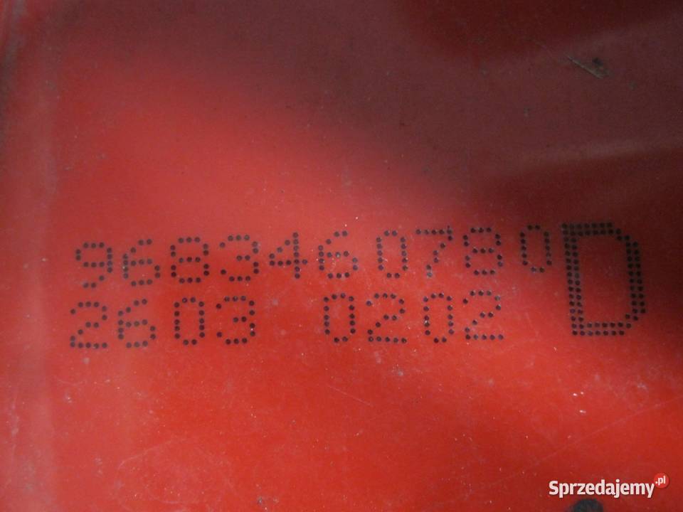 PEUGEOT 3008 lampa prawa tył 9683460780 osobowe świętokrzyskie Kielce