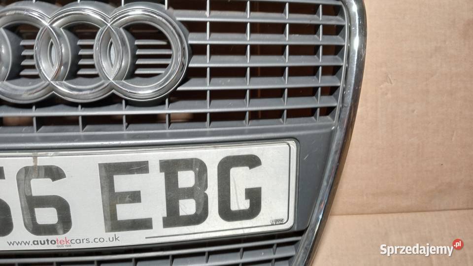 AUDI A3 8P DUŻY GRIL ATRAPA GRILL CHROM