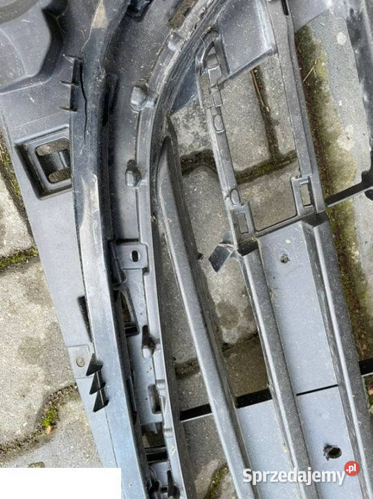 Mazda 3 2015 atrapa przód podstawa Kozubszczyzna