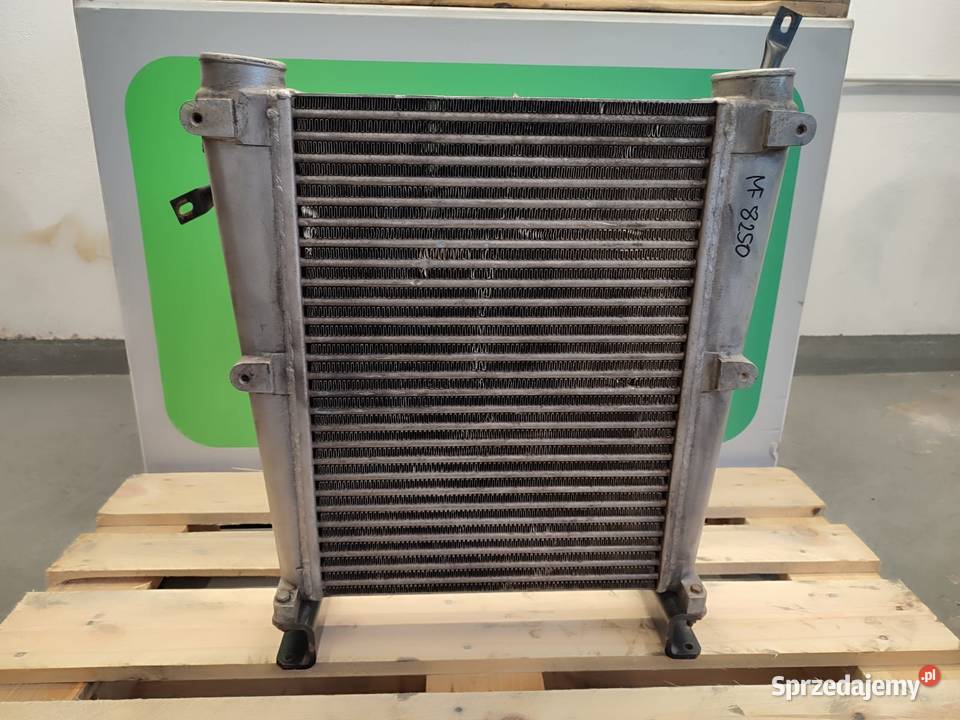 Intercooler 3780241M1 MASSEY FERGUSON 8250 Części maszyn i innych pojazdów Wilkowo