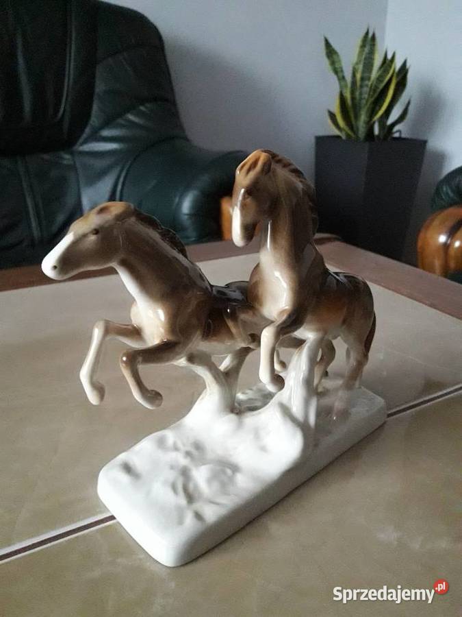 Royal Dux porcelanowe konie w galopie sprzedam