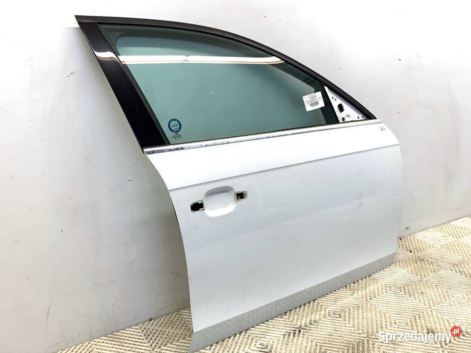 DRZWI PRAWY PRZÓD AUDI A4 B8 SedanLimuzyna 0715