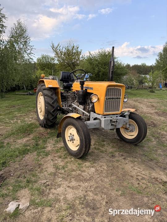 Sprzedam Ursusa c 330 stan 1988r numer telefonu Skrzynia biegów Manualna Podborze