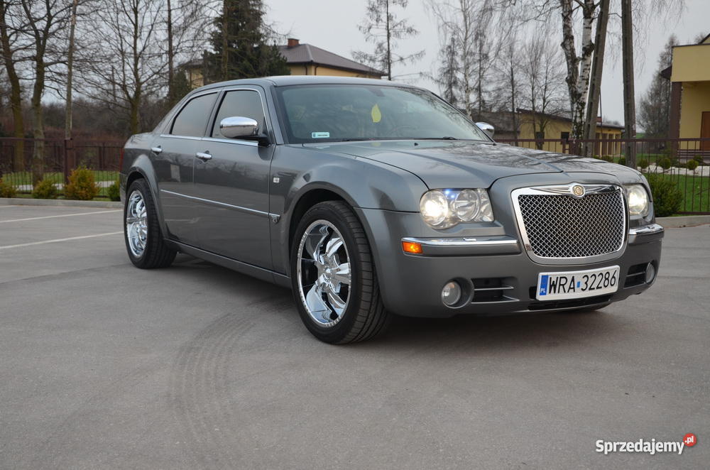 auto Chrysler 300C Radom