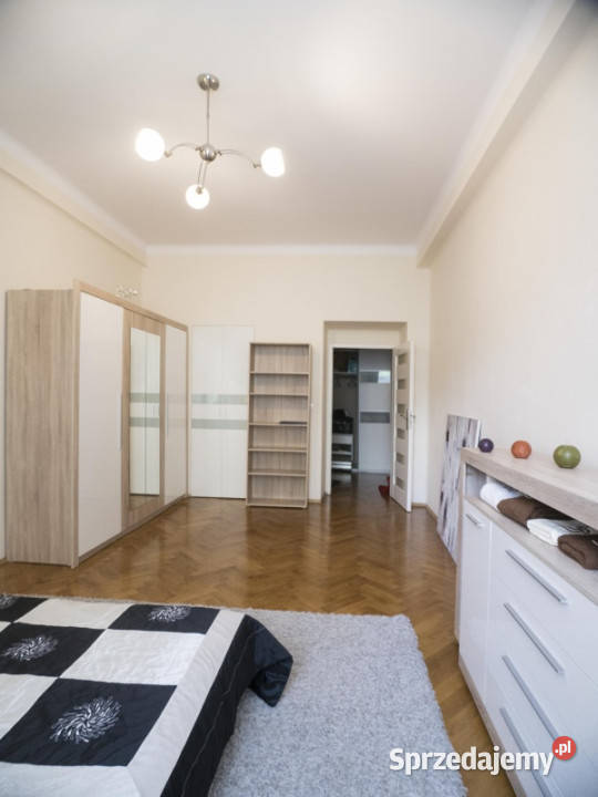 Kraków Stare Miasto Długa 82 3 pok 2 balkony