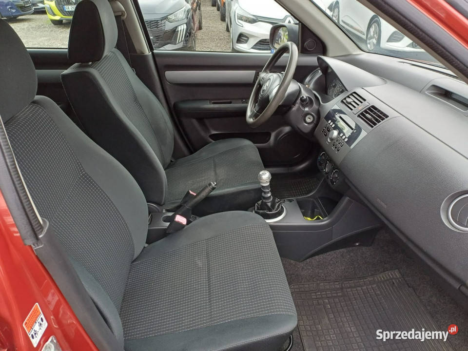 Suzuki Swift Grzane Fotele Klima Zarejestrowany manualna