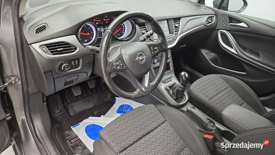Opel Astra V Sports Tourer Z Polskiego Salonu Warszawa