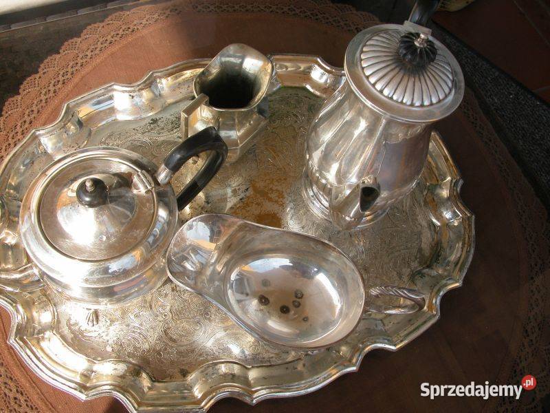kolekcja platerowanych starych naczyń na tacy lubuskie Gorzów Wielkopolski