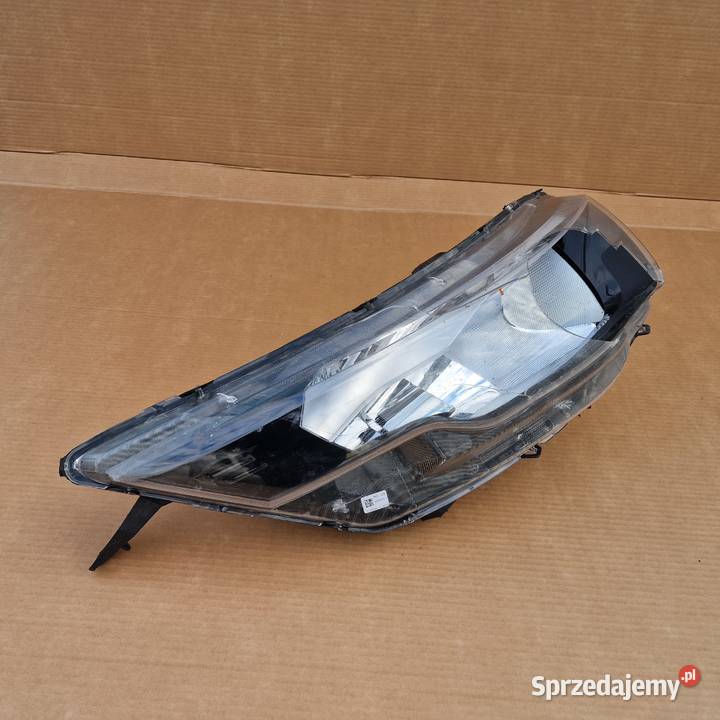 IVECO DAILY 6 14 REFLEKTOR LAMPA PRAWA dostawcze Kargowa