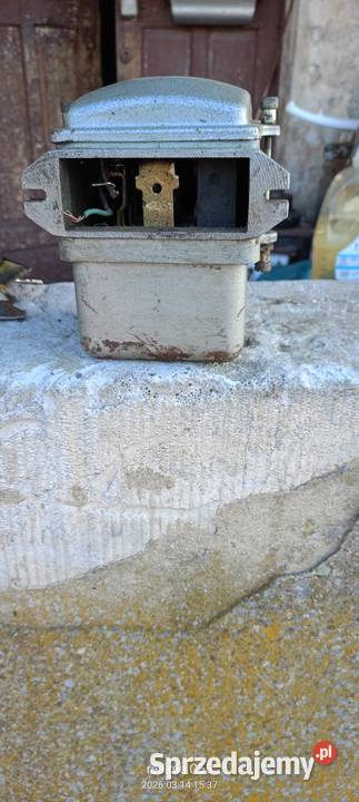 SPRZEDAM SIŁOWY WYŁĄCZNIK OLEJOWY Z AUTOMATEM Biała