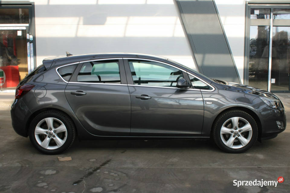 Opel Astra Bezwypadkowy bogate wyposazenieSerwis Gliwice