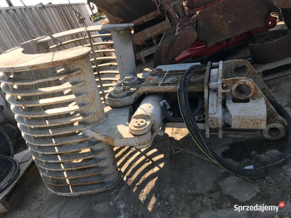 Chwytak hydrauliczny obrotowy wyburzeniowy