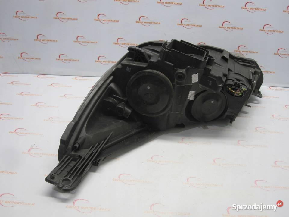 FORD FOCUS MK3 III LIFT 13r lampa prawa przód osobowe Lampy przednie Kielce