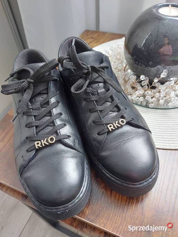 Buty półbuty damskie skórzane Ryłko czarne 38 Ryłko Olkusz
