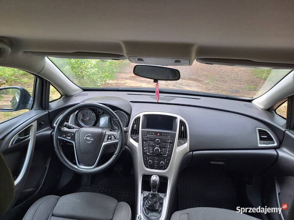 Opel Astra J 17 CDTI 2011r Kombi