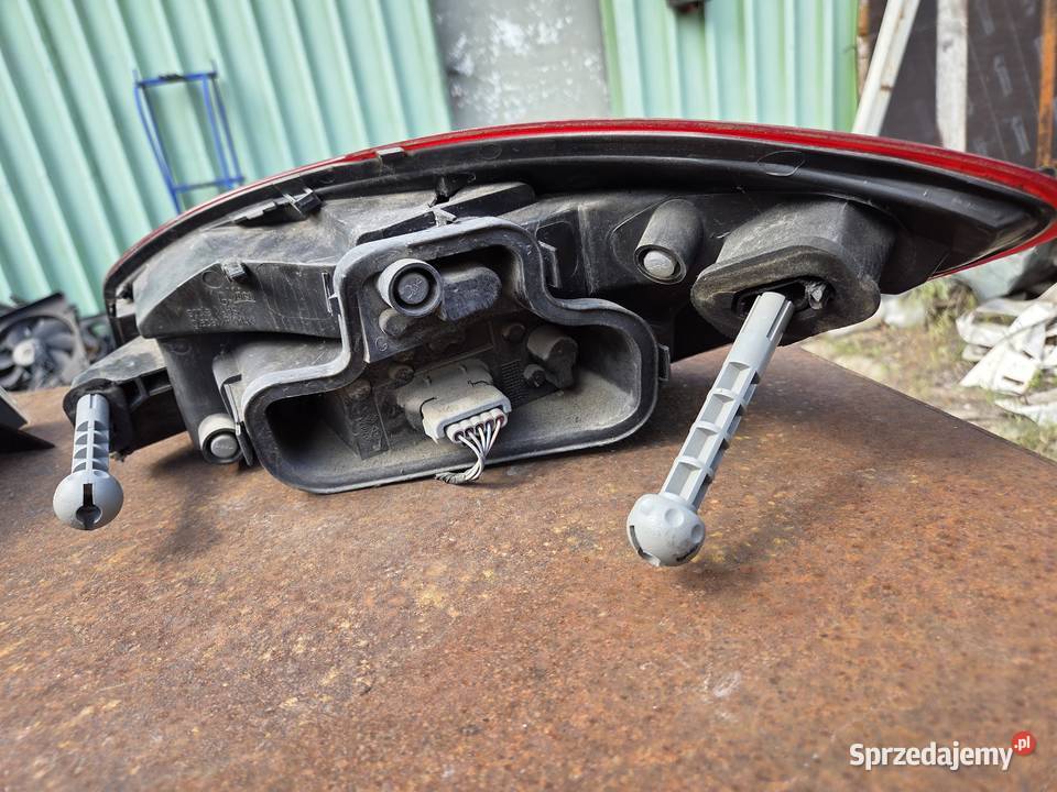 Lampy tył Megane 3 coupe osobowe Łagów