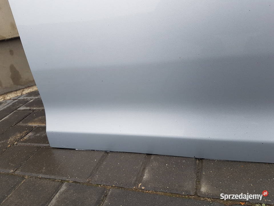 VW GOLF V KOMBI 2009 2010 DRZWI PRAWE PRZOD