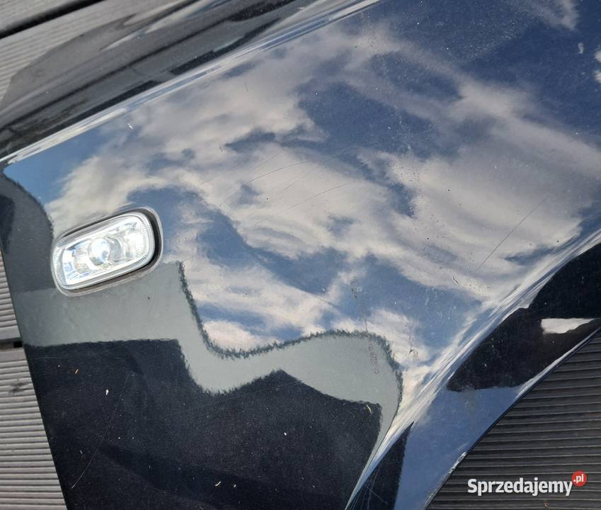 AUDI A4 S4 B7 BŁOTNIK PRAWY LZ9Y