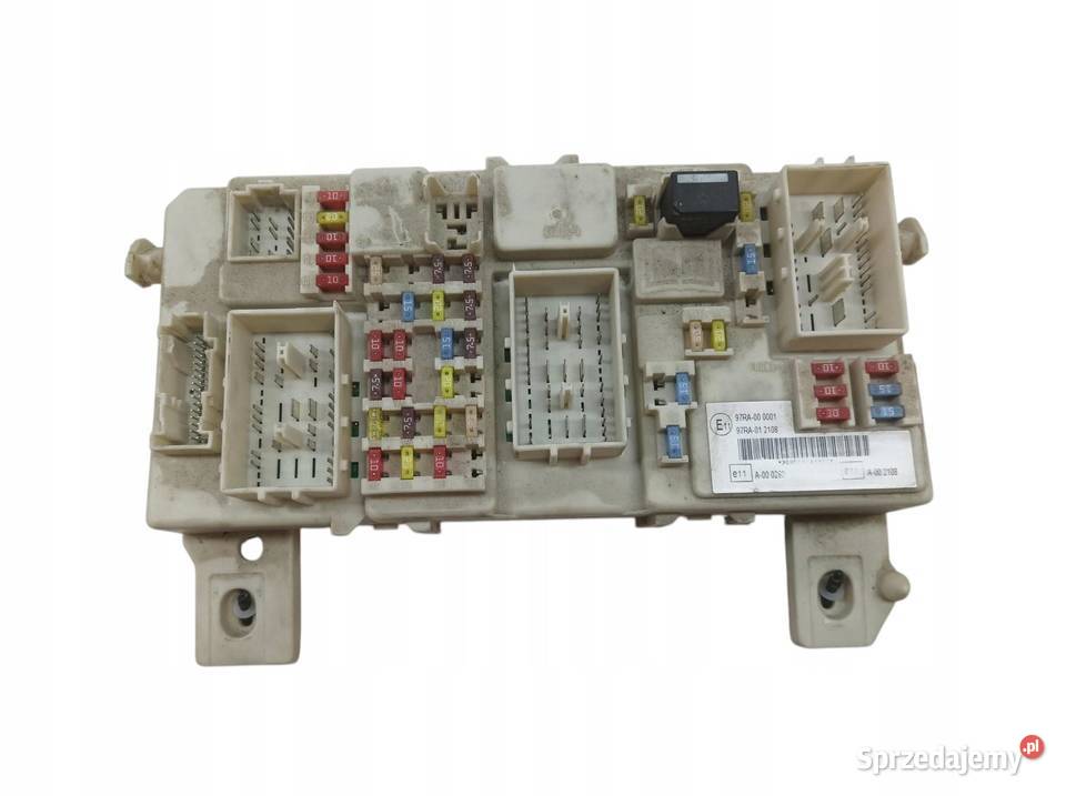 SKRZYNKA BEZPIECZNIKÓW 7M5T14A073DD Ford Focus