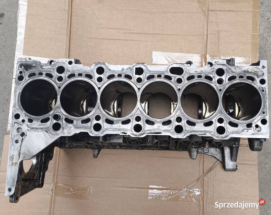 BMW E60 E61 X5 E70 30D 231 XDRIVE BLOK SILNIKA osobowe Blok silnika