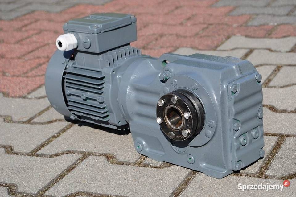 Motoreduktor kątowy 037kw 28obrmin firmy SEW Kargowa sprzedam