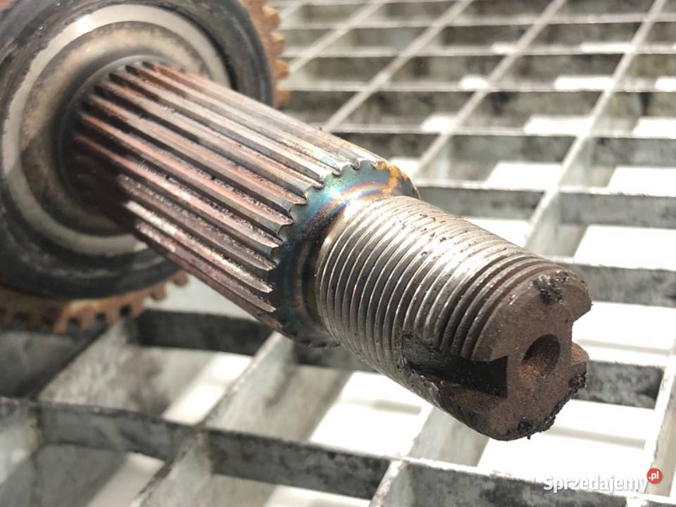 PÓŁOŚ PRAWY PRZÓD HYUNDAI i30 16 128 PRZEGUB podkarpackie