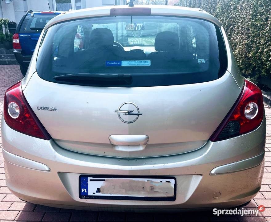 Corsa ze sprawna klimatyzacja i małym CD Wiskitki