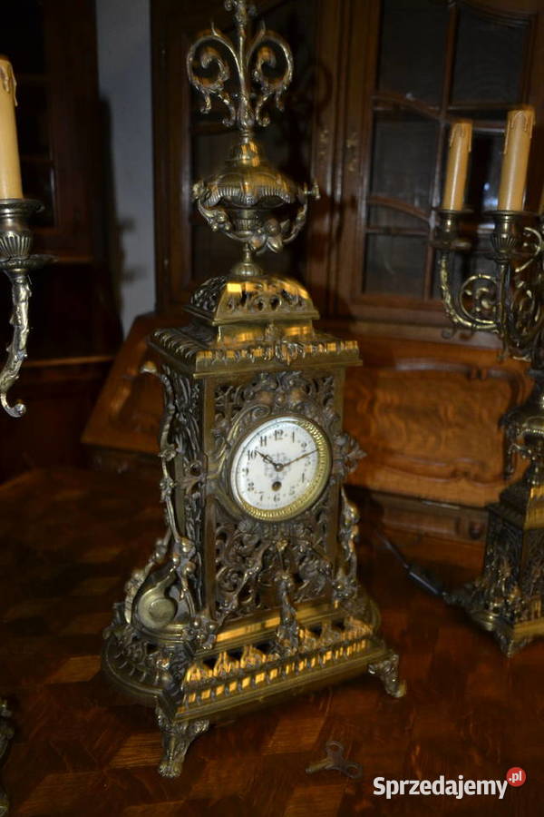 zegar kominkowy z kandelabrami mosiądz