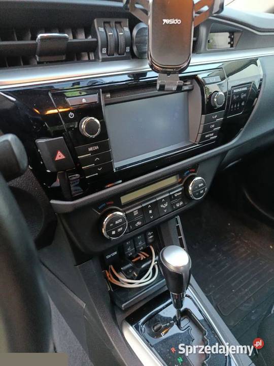 Toyota Corolla 16 BenzynaLPG 132 2014r śląskie Mysłowice