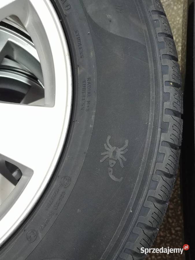 Nowe zimowe opony PIRELLI 2025 23565R17 104H FR Warszawa