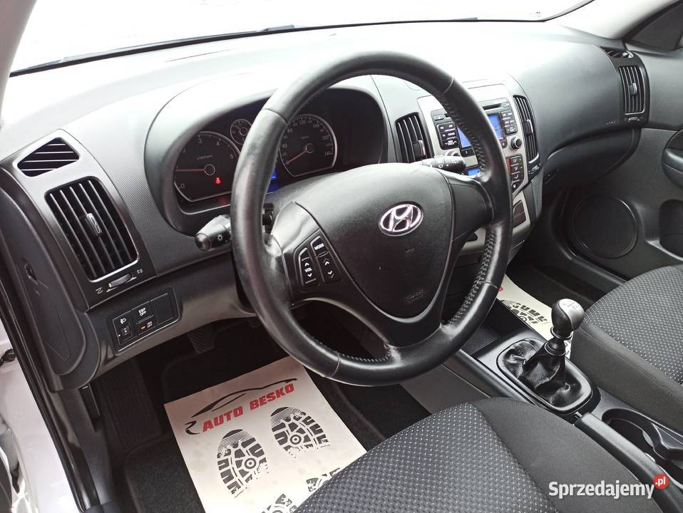 HYUNDAI I30 16 Diesel 2010 r 6 Biegów Stan Zarszyn