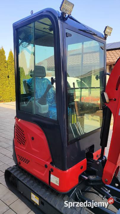 Minikoparka firmy NUOMAN NME18 18T Koparki Doruchów