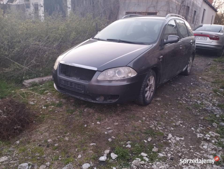 Fiat Croma 19 cała na czesci uszkodzony Siennów