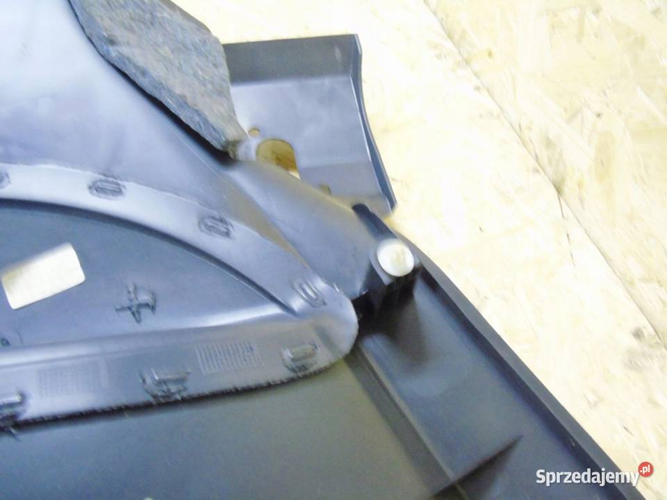 BOCZEK TAPICERKA PRAWY TYŁ OPEL CORSA C 3 D śląskie Sosnowiec