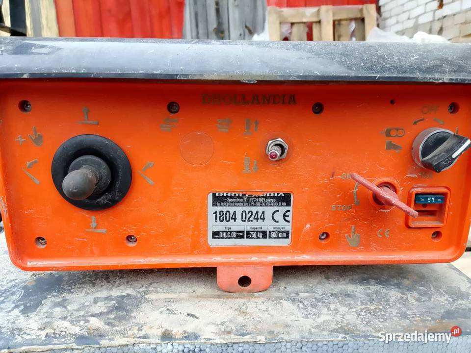 Winda załadowcza dhollandia 750 2018 1cm3 Piaski