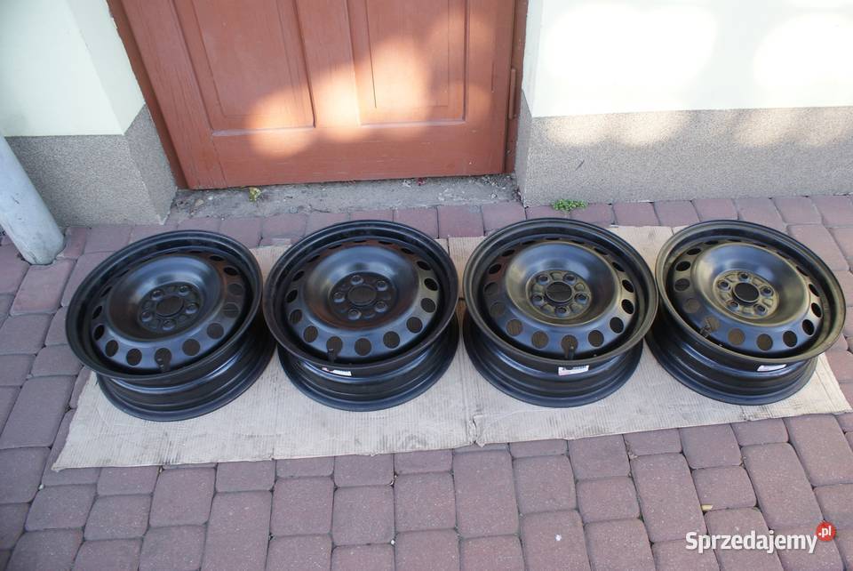 Stalowe Toyota 15 5x100 ET45 Yaris IVAvensis stalowe Nozdrzec