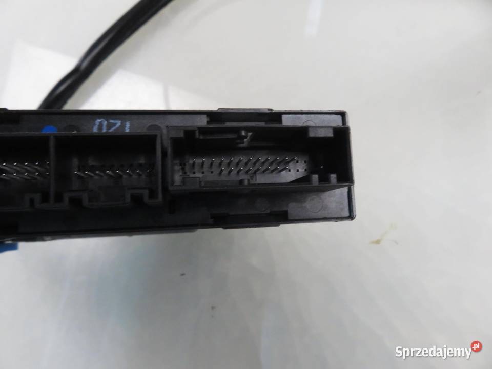 PODNOŚNIK SZYBY PRAWY PRZEDNI AUDI A4 B6