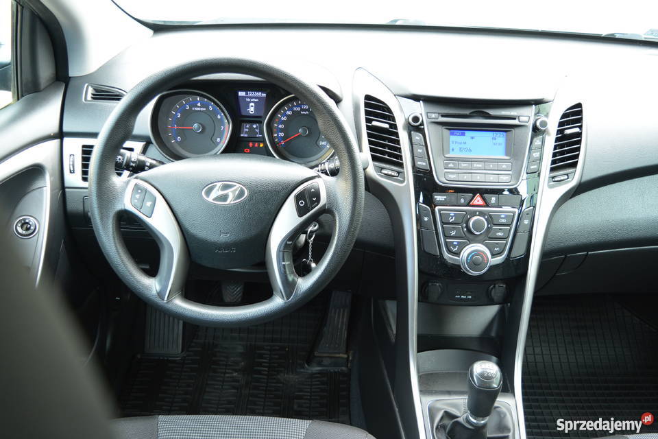 Hyundai I30 14 98 z Polskiego Salonu Serwis ASO nieuszkodzony Wolbrom