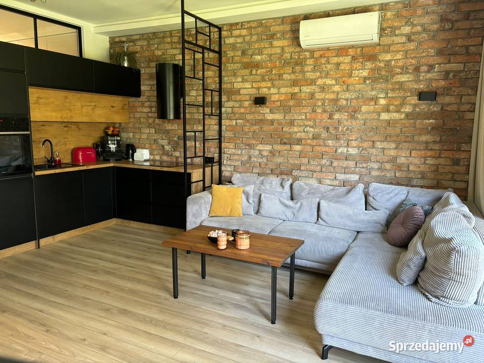 sprzedam uzywana kuchnie w stanie 3 letnia ze 2170cm
