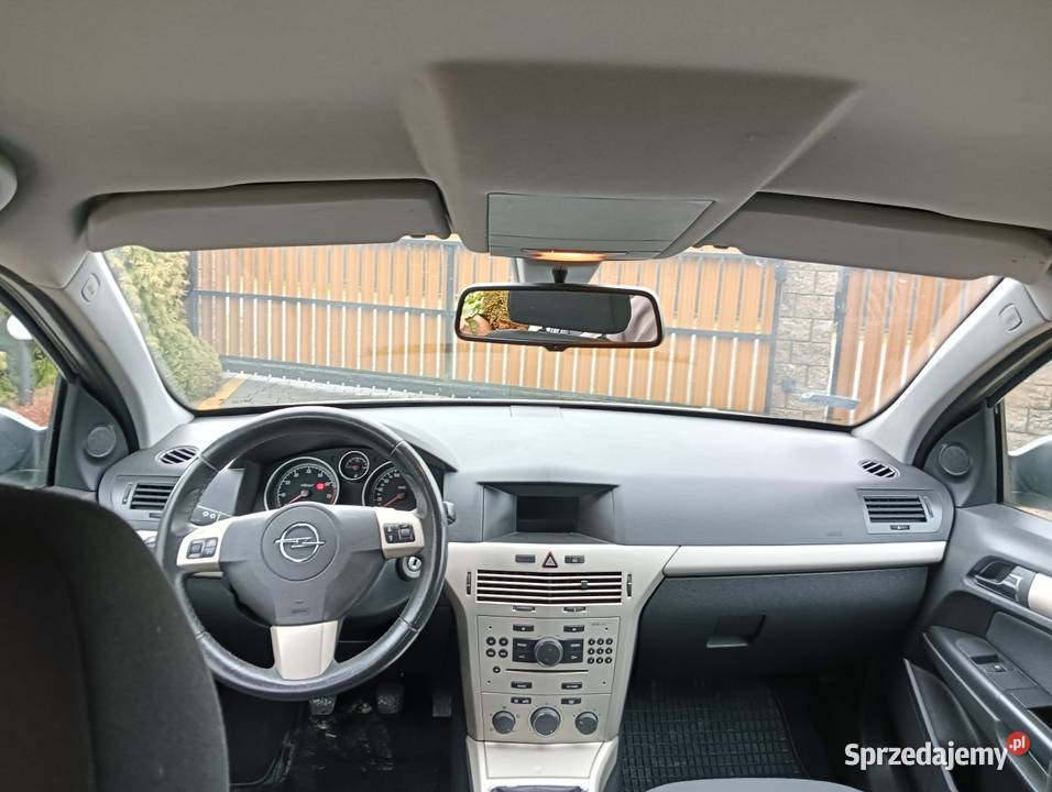 Opel Astra 16 benzyna Rok produkcji 2007 lubelskie Radzyń Podlaski