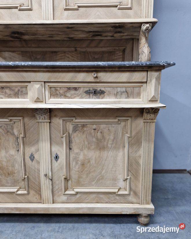 Orzechowy Kredens z Czeczotą i Marmurem Marki