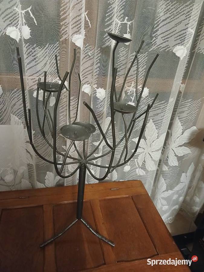 Dużymetalowy kandelabr w stylu vintage Stalowa Wola
