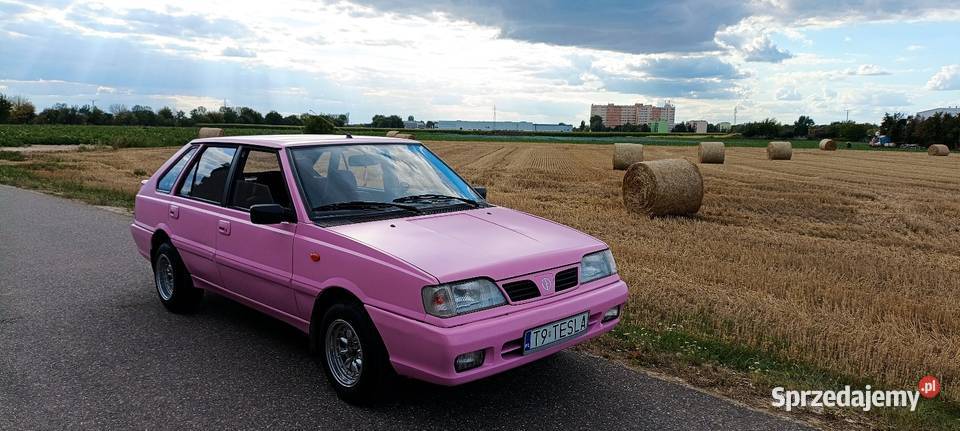 Wynajem GARBUS BMW E36 cabrioT3 różowy POLONEZ Warszawa