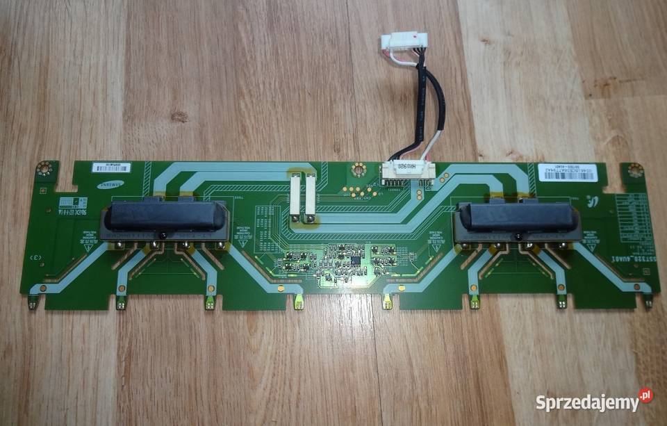 Inwerter podświetlenia matrycy SST3204UA01