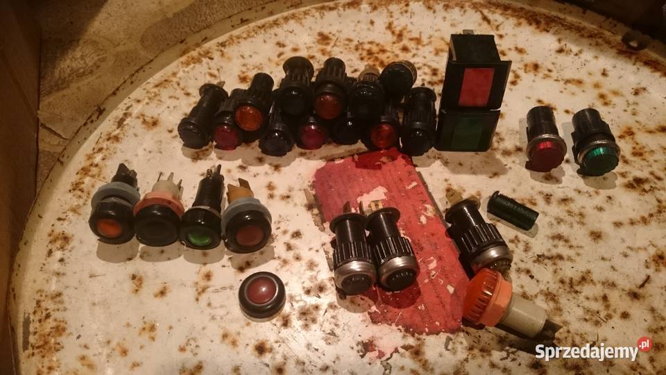 Oryginalne lampki kontrolne Syrena Star Żuk Nysa Rok produkcji 1969 Układ elektryczny, zapłon sprzedam