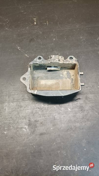 Uchwyt mocowanie gniazdo akumulatora części Gołaczewy