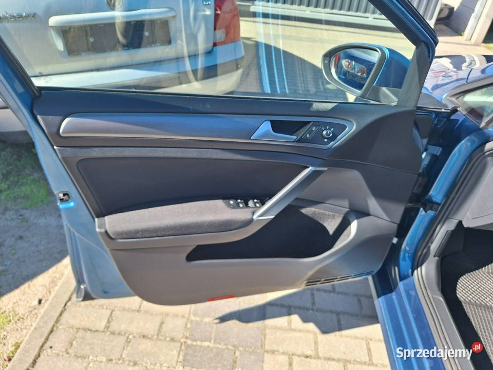 Volkswagen Golf Bezwypadkowy Serwisowany garażowany Załom